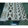 Moldura de madera en relieve decorativa en relieve Moldura de madera blanca